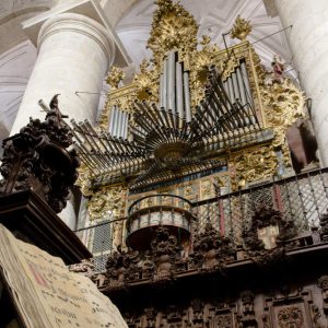 órgano barroco de Nava del Rey antes de la restauración de Joaquín Lois